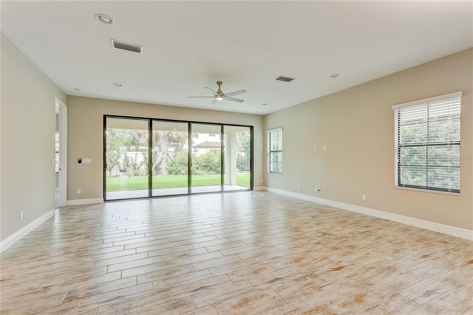 4000 BURDICK LOOP — photo 13