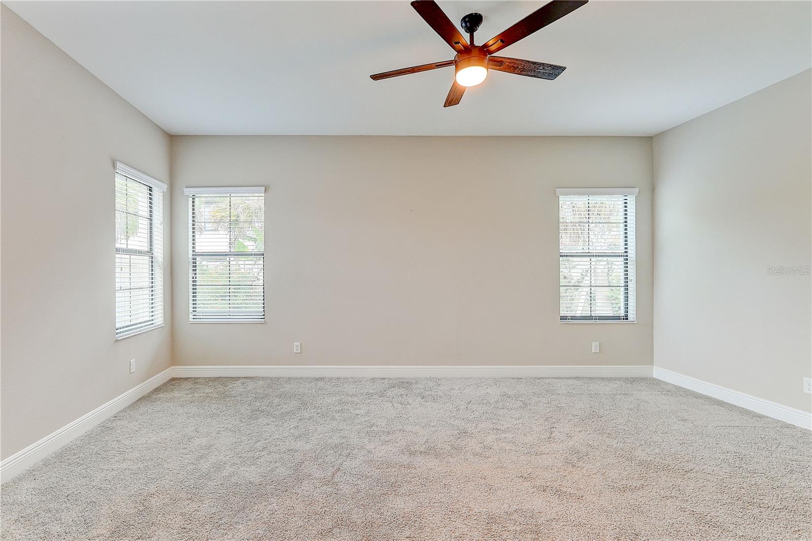 4000 BURDICK LOOP — photo 21