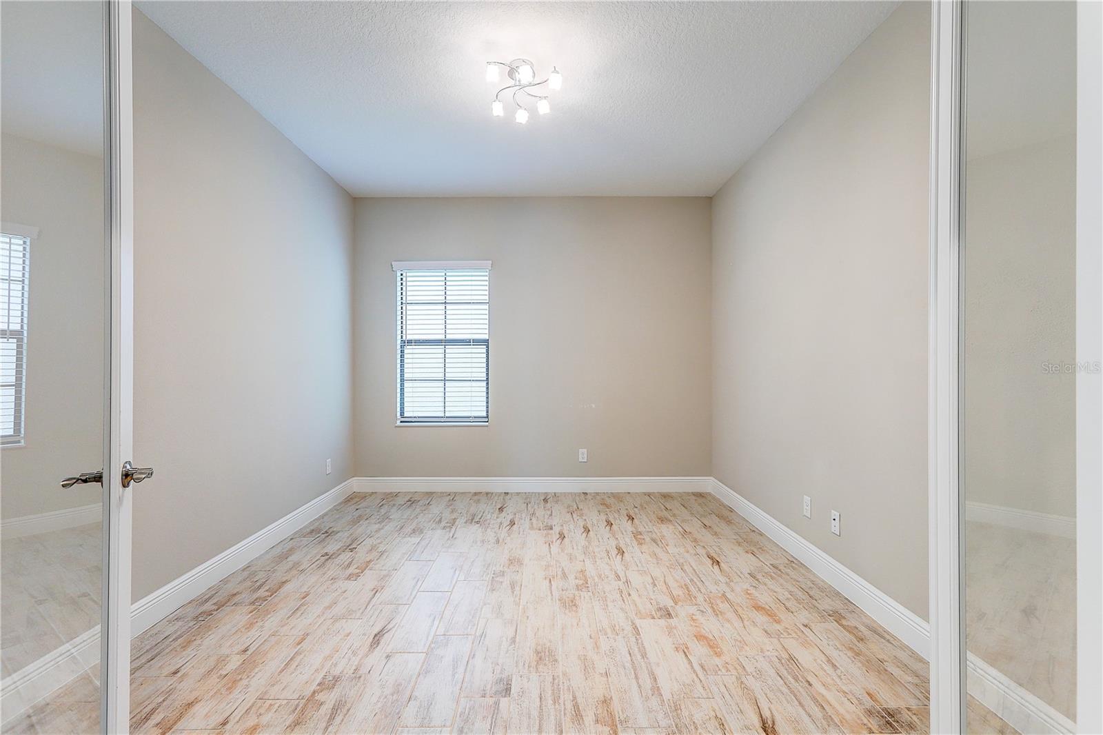 4000 BURDICK LOOP — photo 27