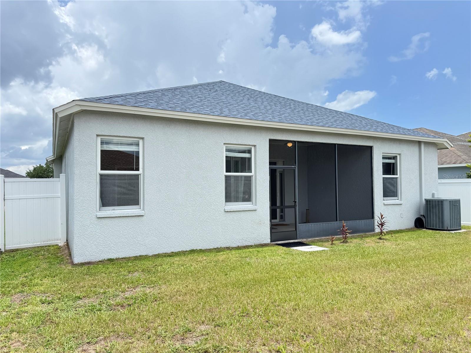 10868 STANDING STONE DR — photo 43