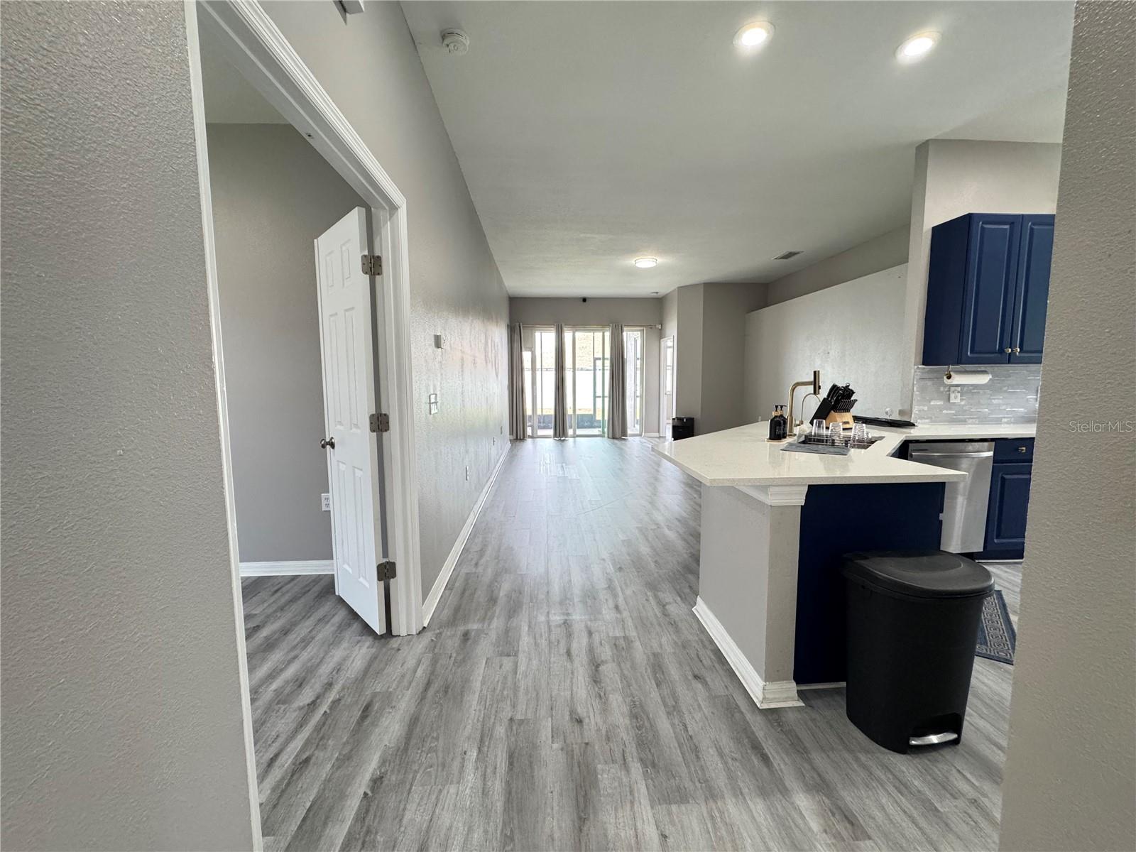 10868 STANDING STONE DR — photo 17