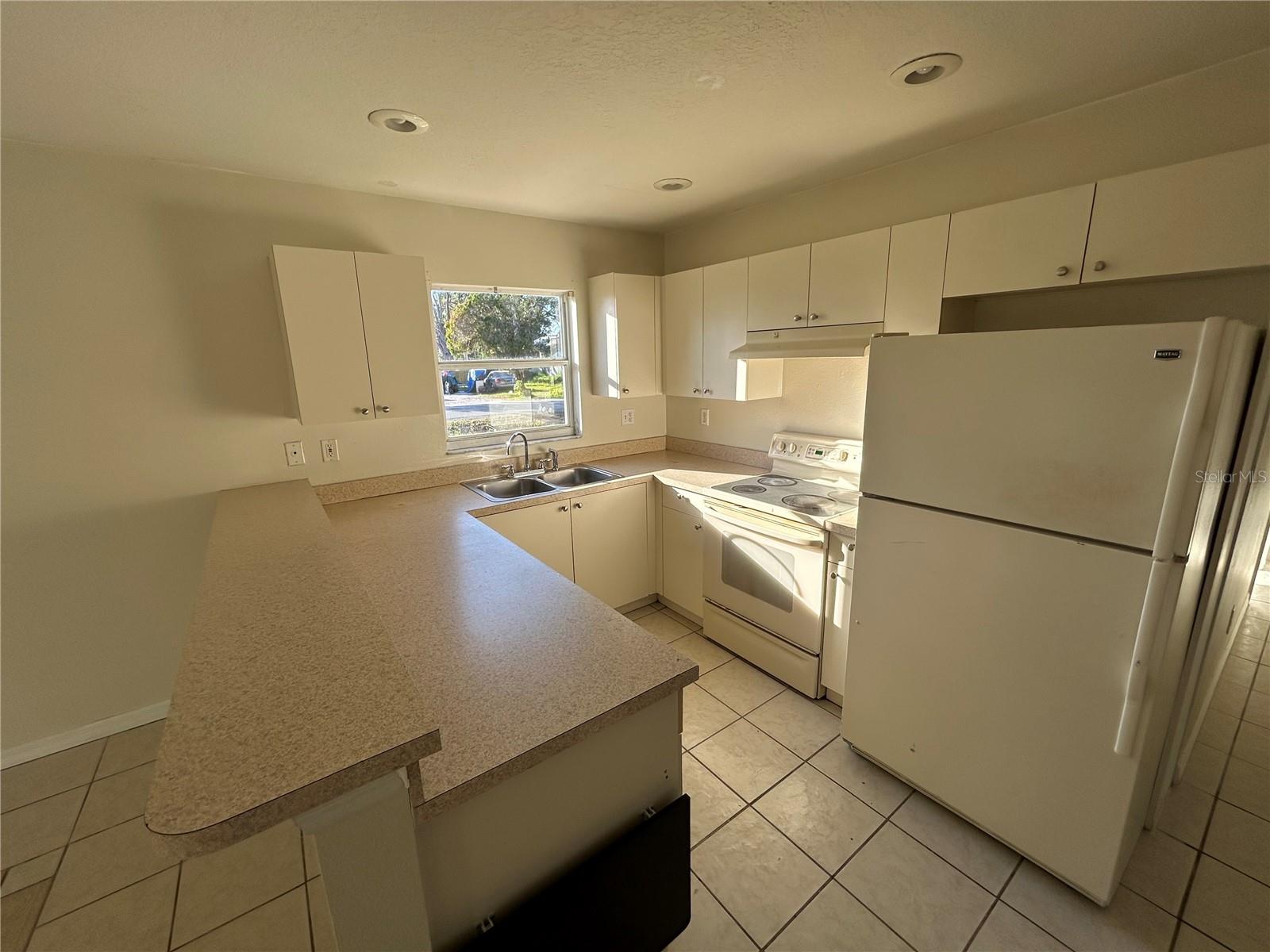 3005 HILLVIEW ST — photo 3