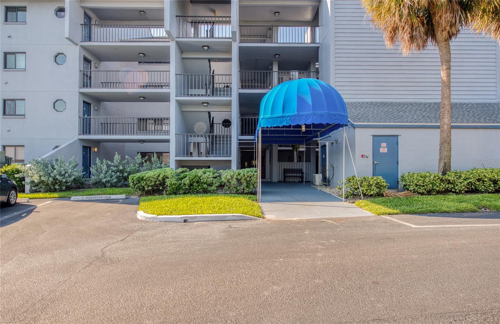9200 PARK BLVD #105 — photo 6