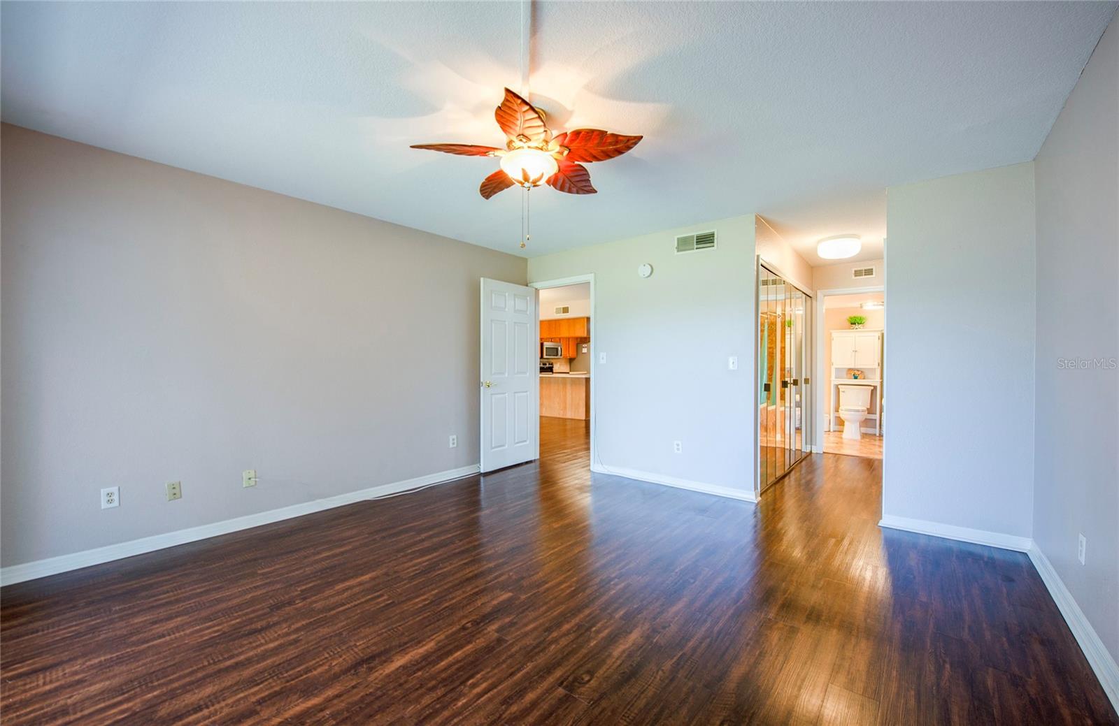 9200 PARK BLVD #105 — photo 21