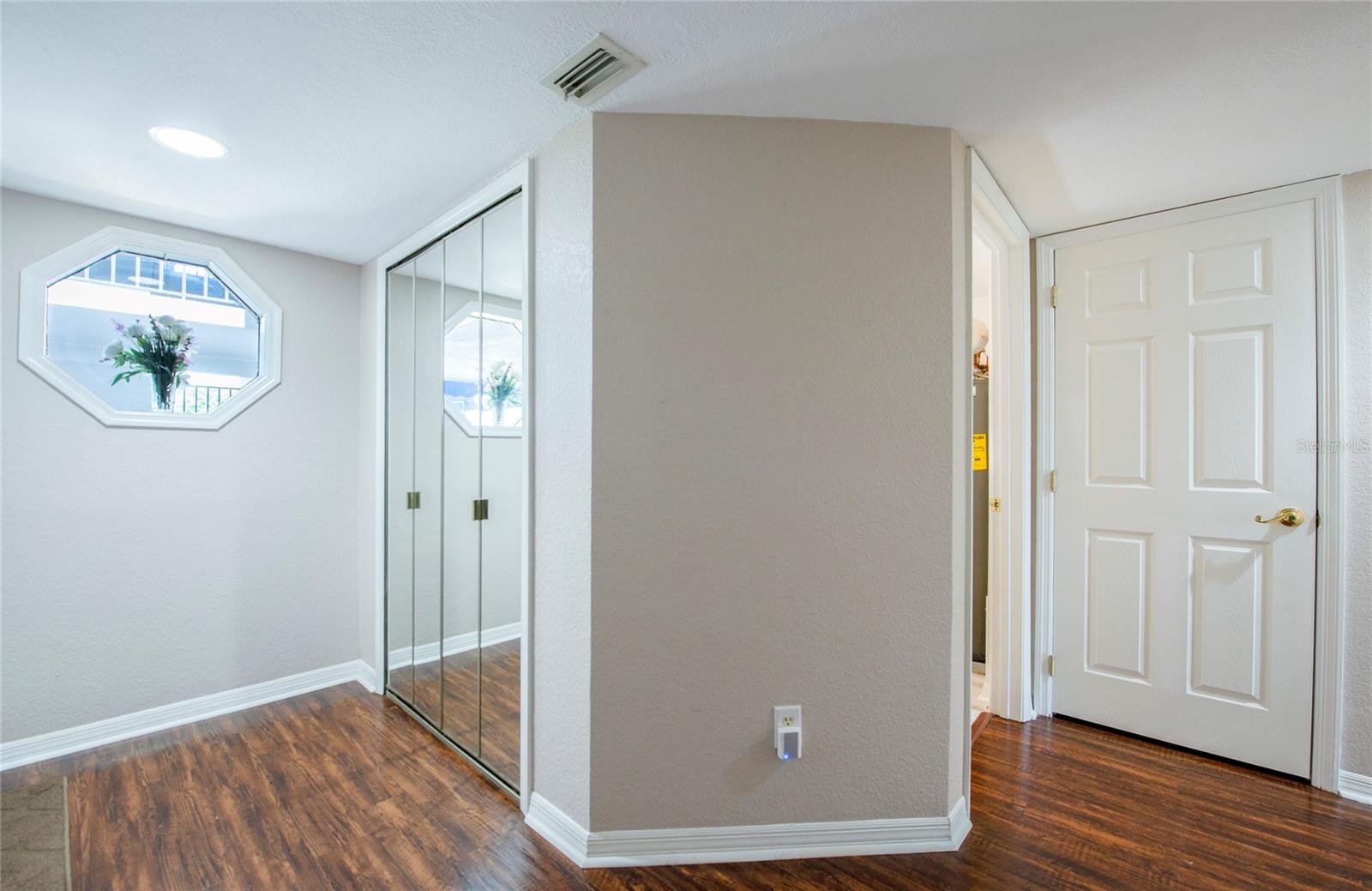 9200 PARK BLVD #105 — photo 8