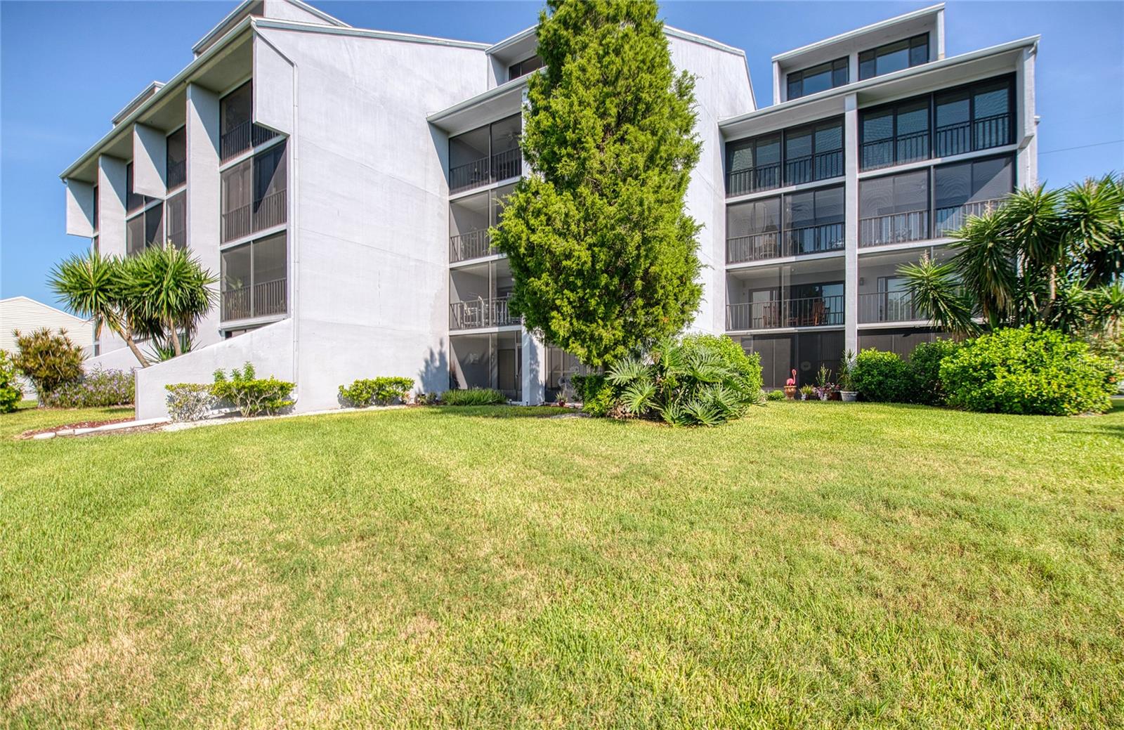 9200 PARK BLVD #105 — photo 37