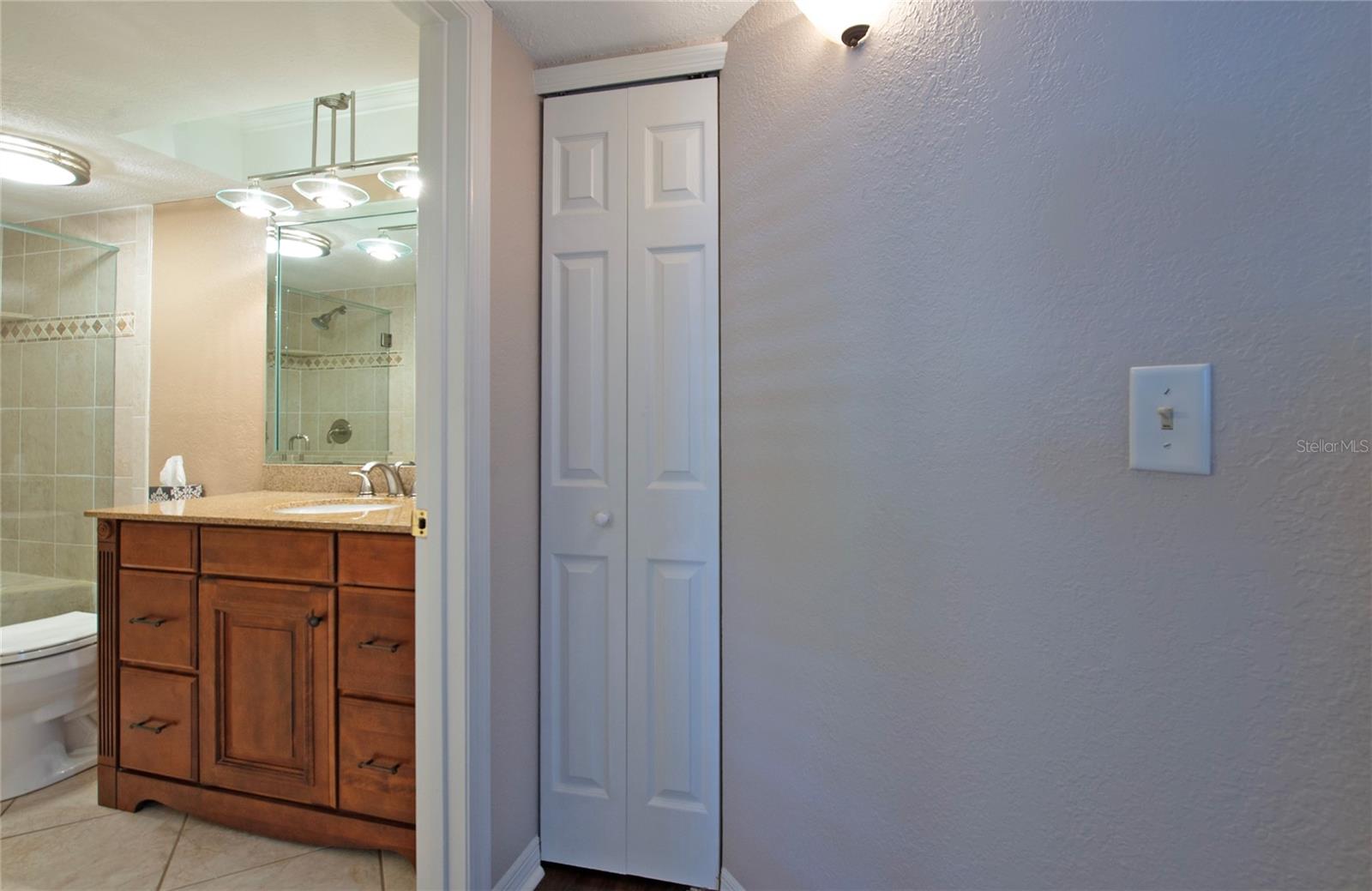 9200 PARK BLVD #105 — photo 30