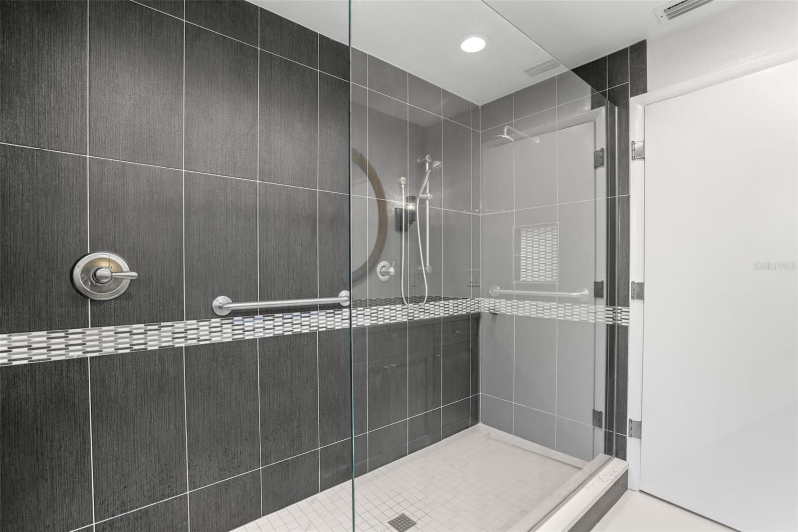 2893 ROLLINGWOOD CT — photo 26