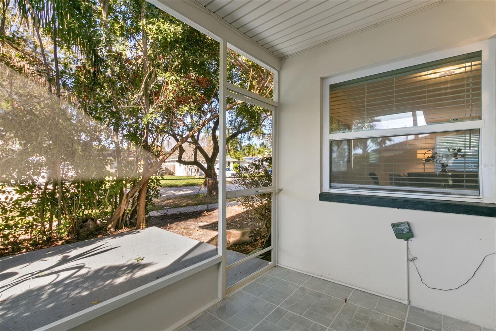 5931 DENVER ST NE — photo 13