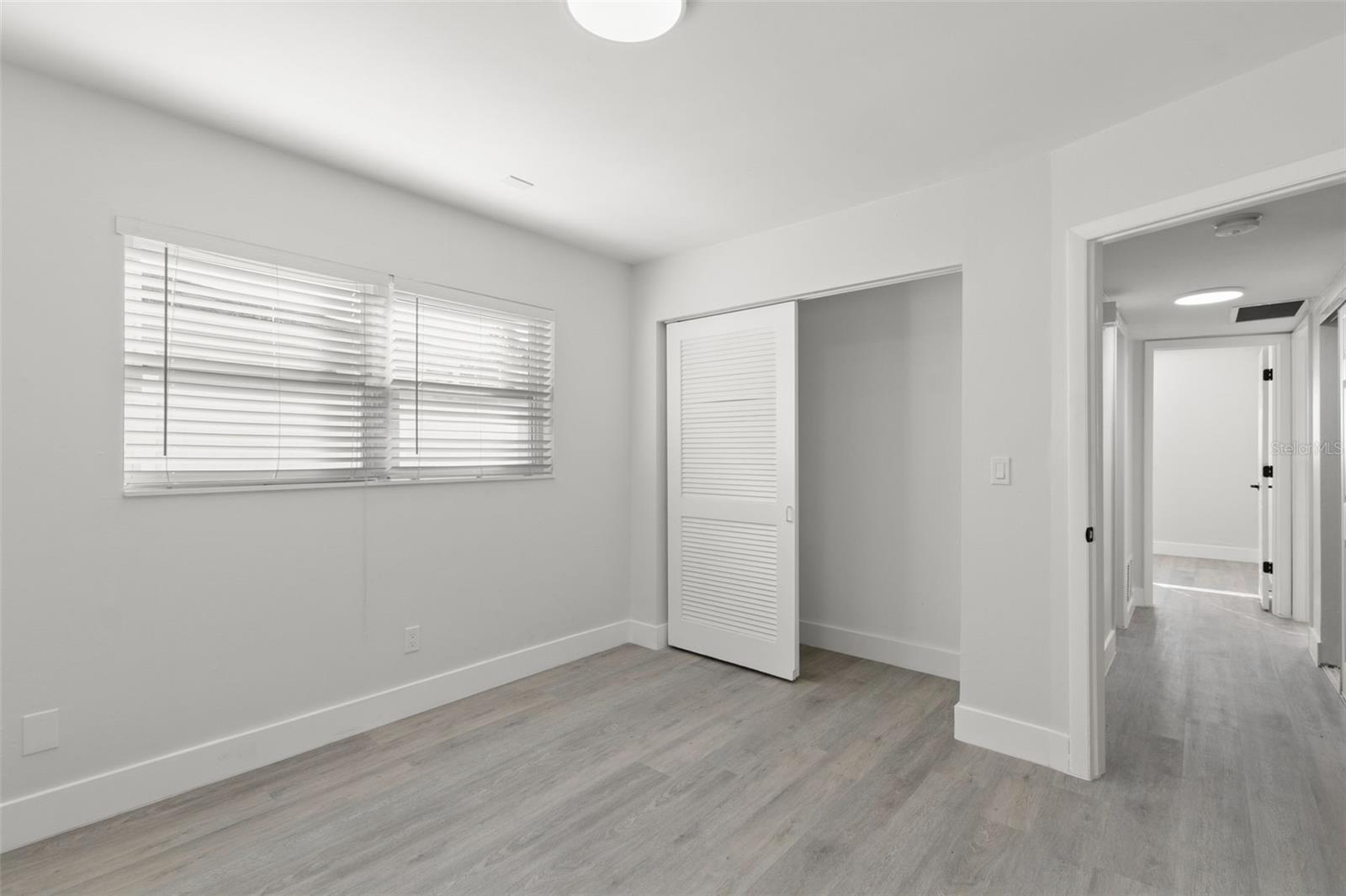 5931 DENVER ST NE — photo 21