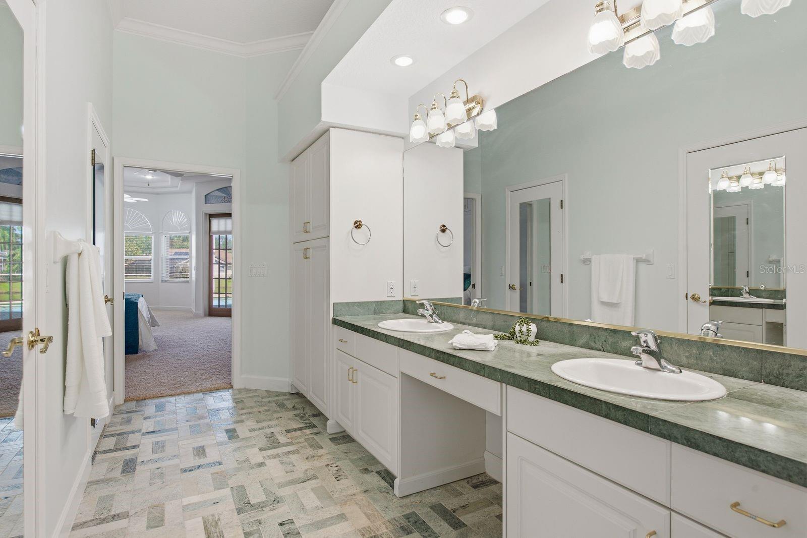 3763 EXECUTIVE DR — photo 40