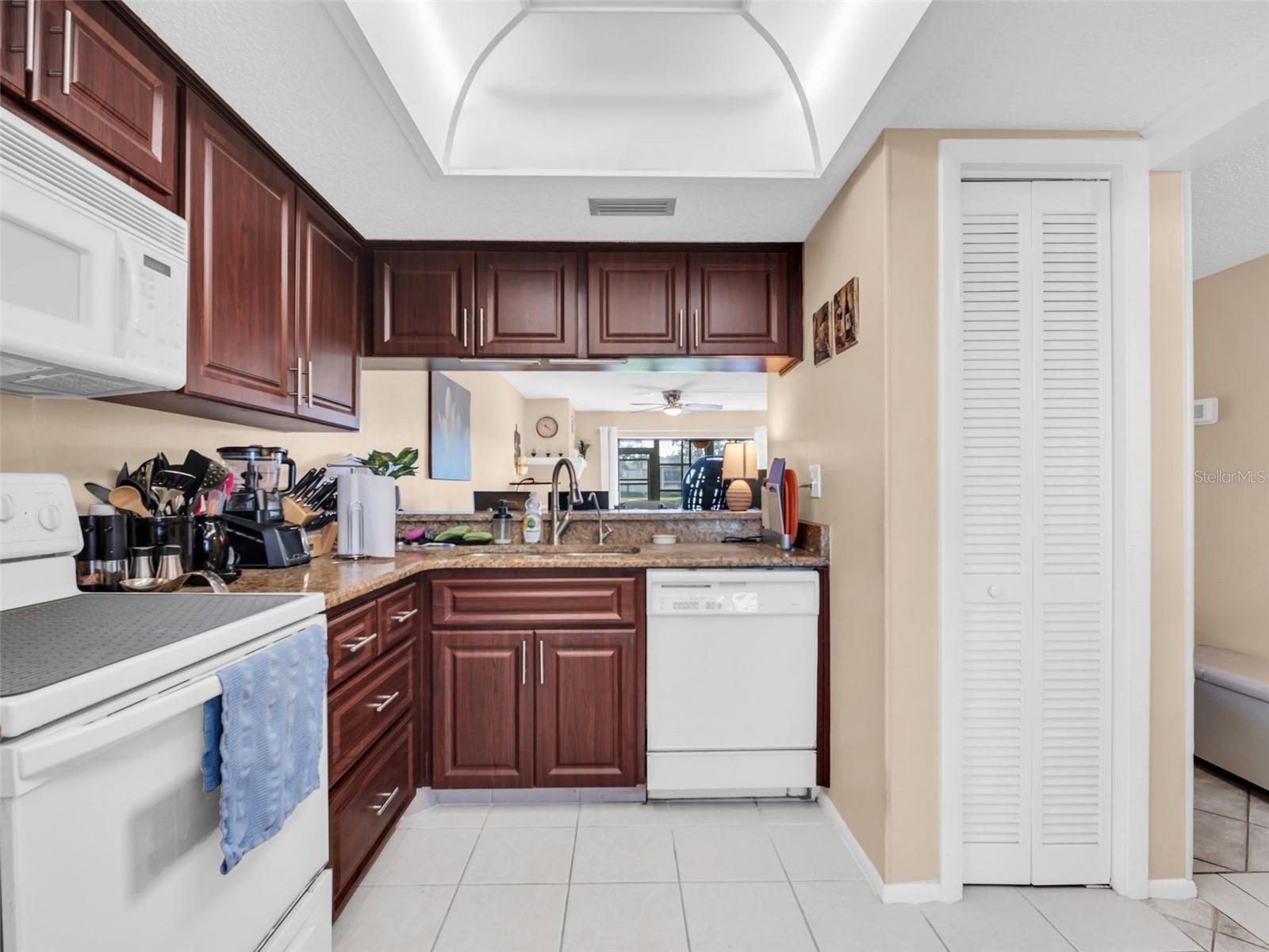 151 LAKEVIEW WAY #151 — photo 34