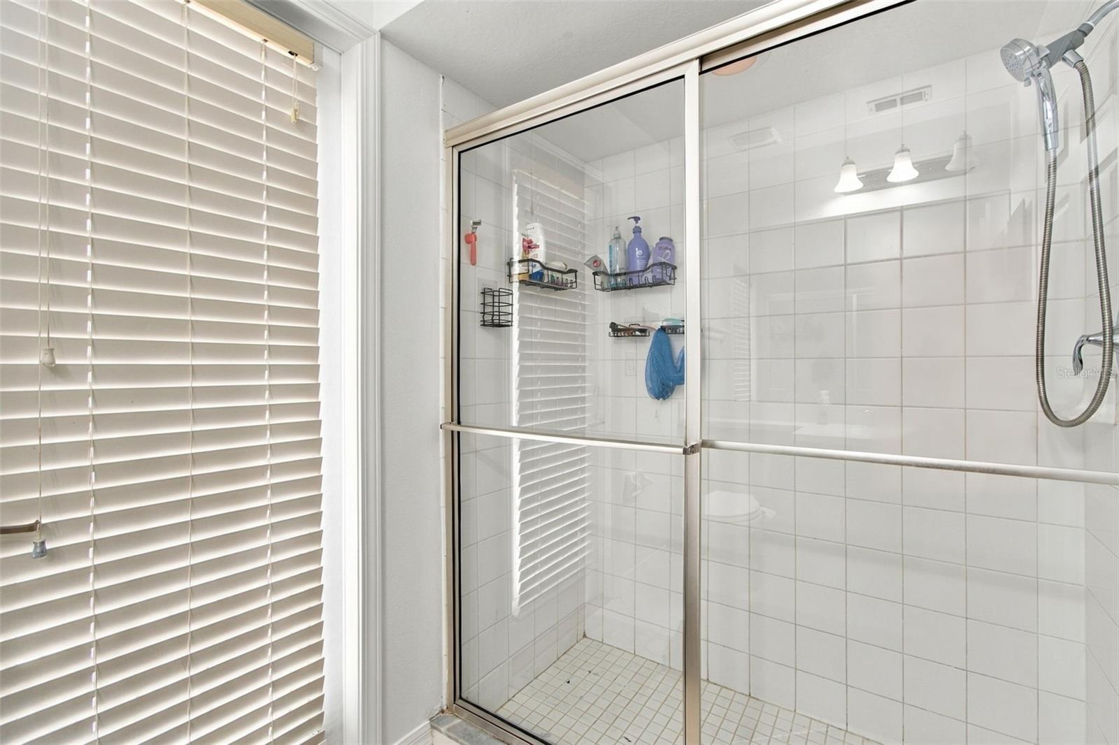 20746 AUBURN LEAF TRL — photo 42