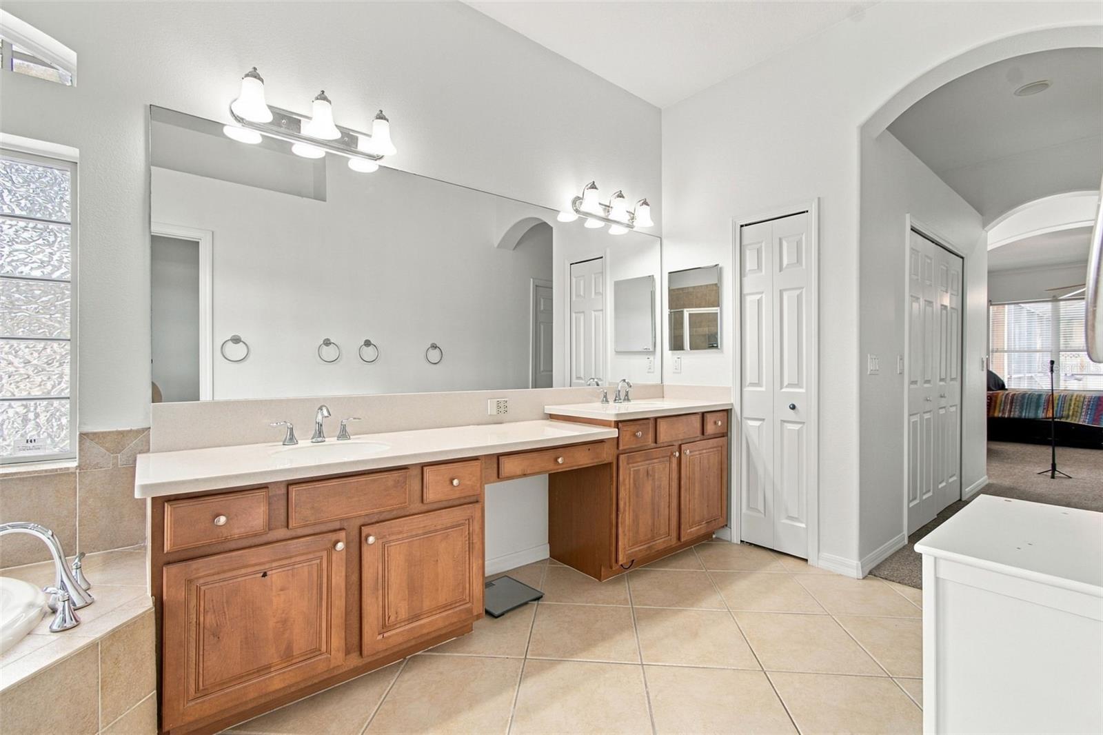 20746 AUBURN LEAF TRL — photo 32