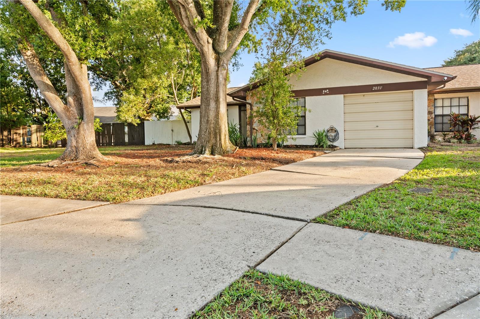 2031 DOVER CT — photo 3
