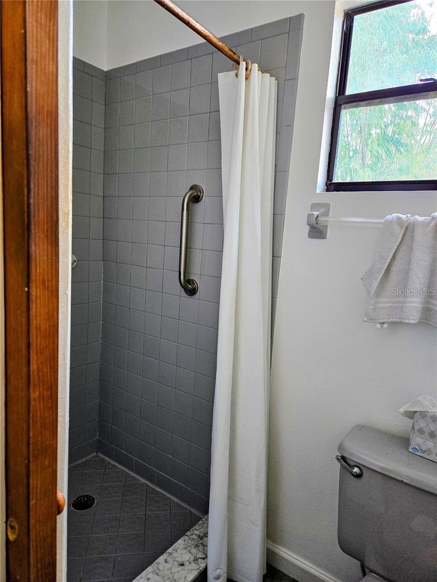 8815 S HICKORY LN — photo 6