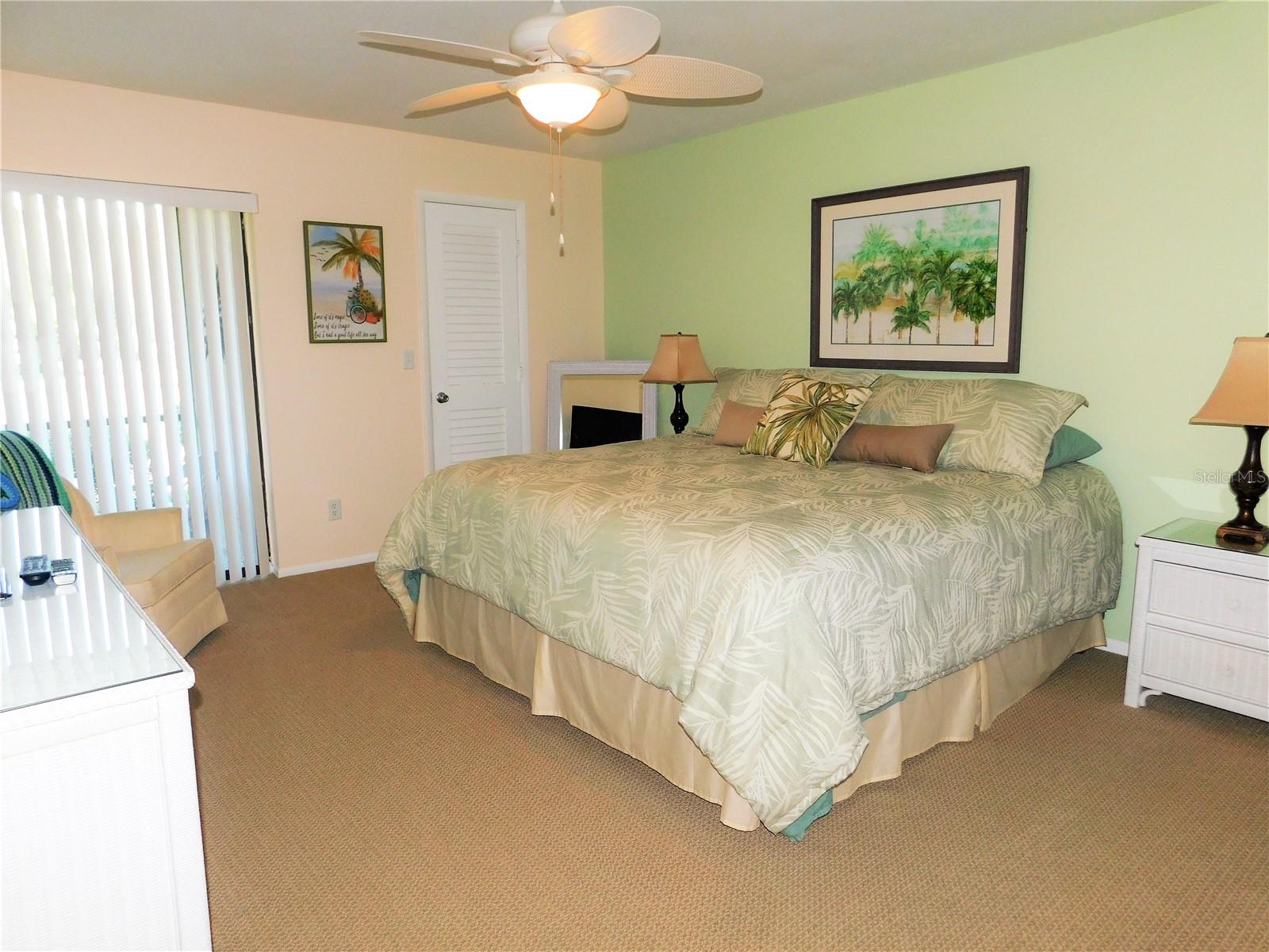 40 DALE PL — photo 12