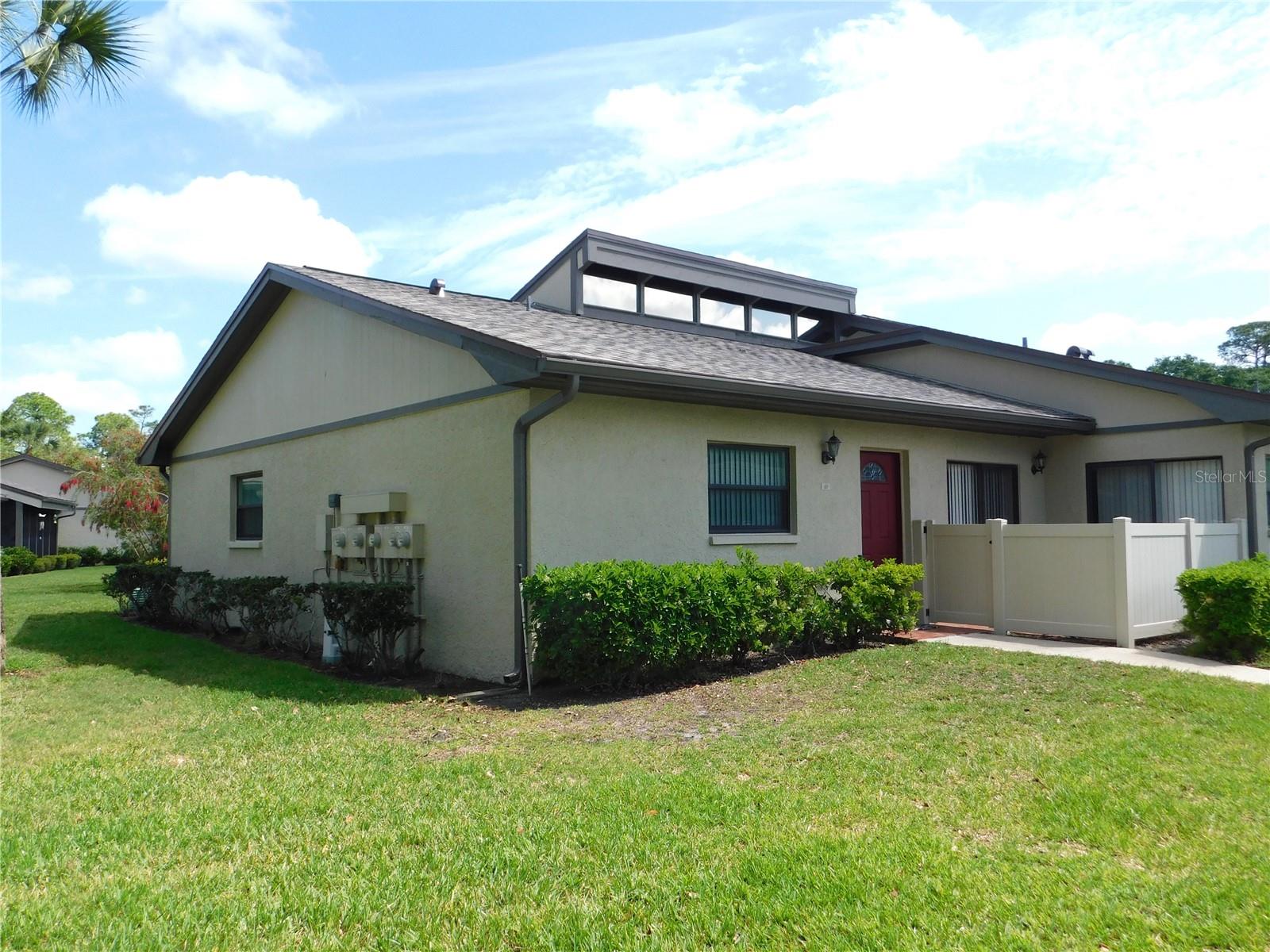 40 DALE PL — photo 2