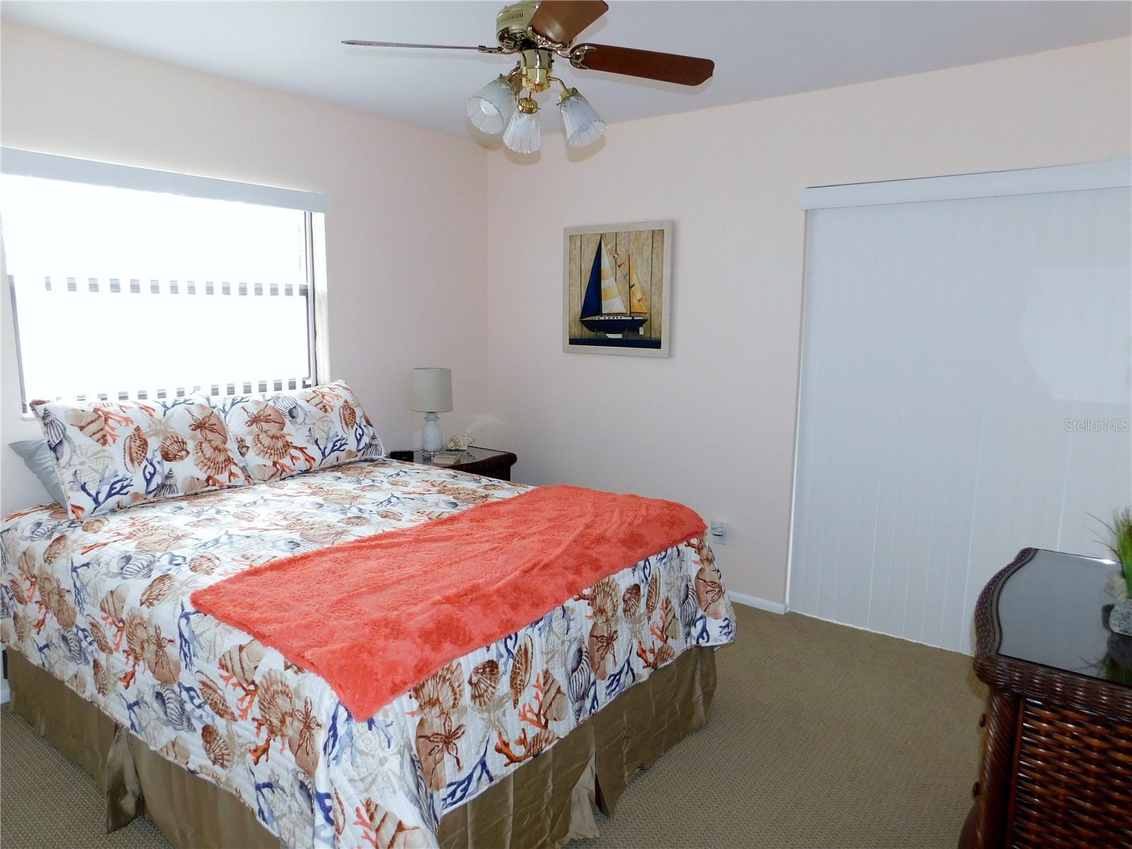 40 DALE PL — photo 18