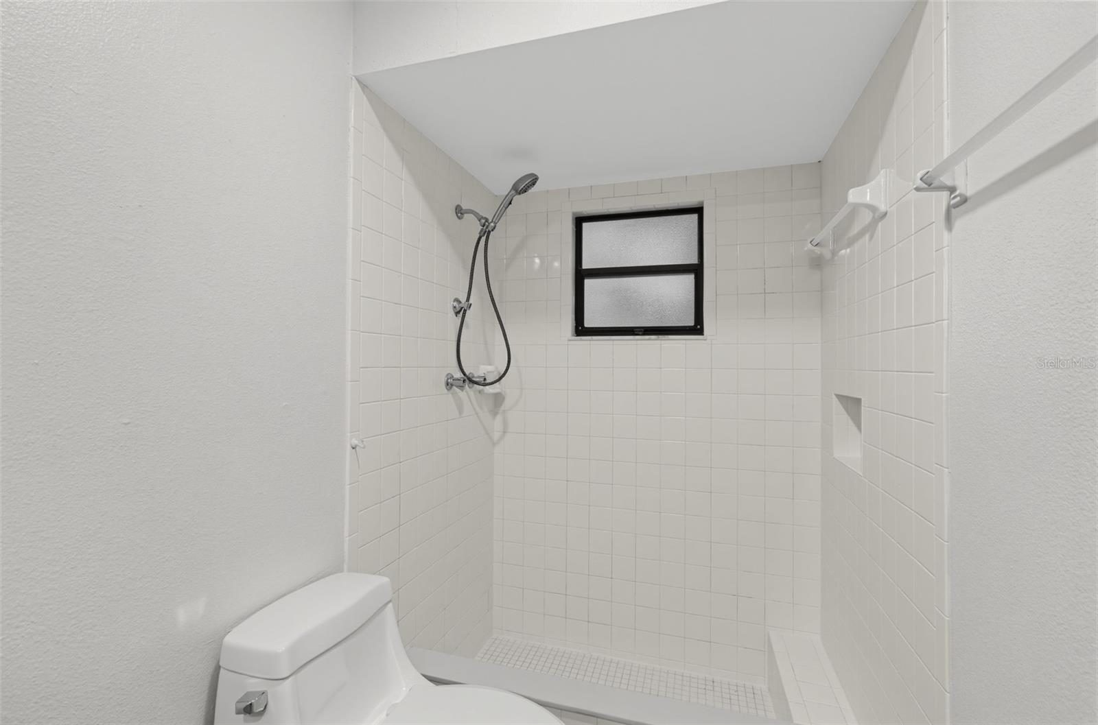 2831 BLOSSOM LK — photo 18