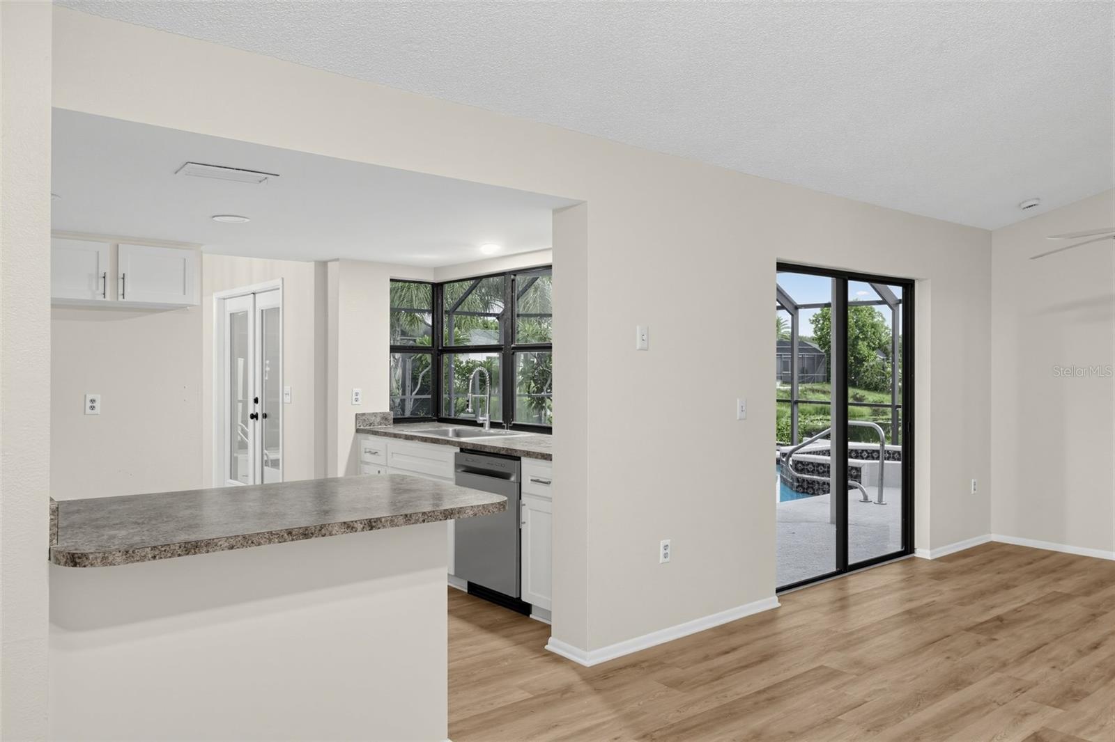 2831 BLOSSOM LK — photo 20