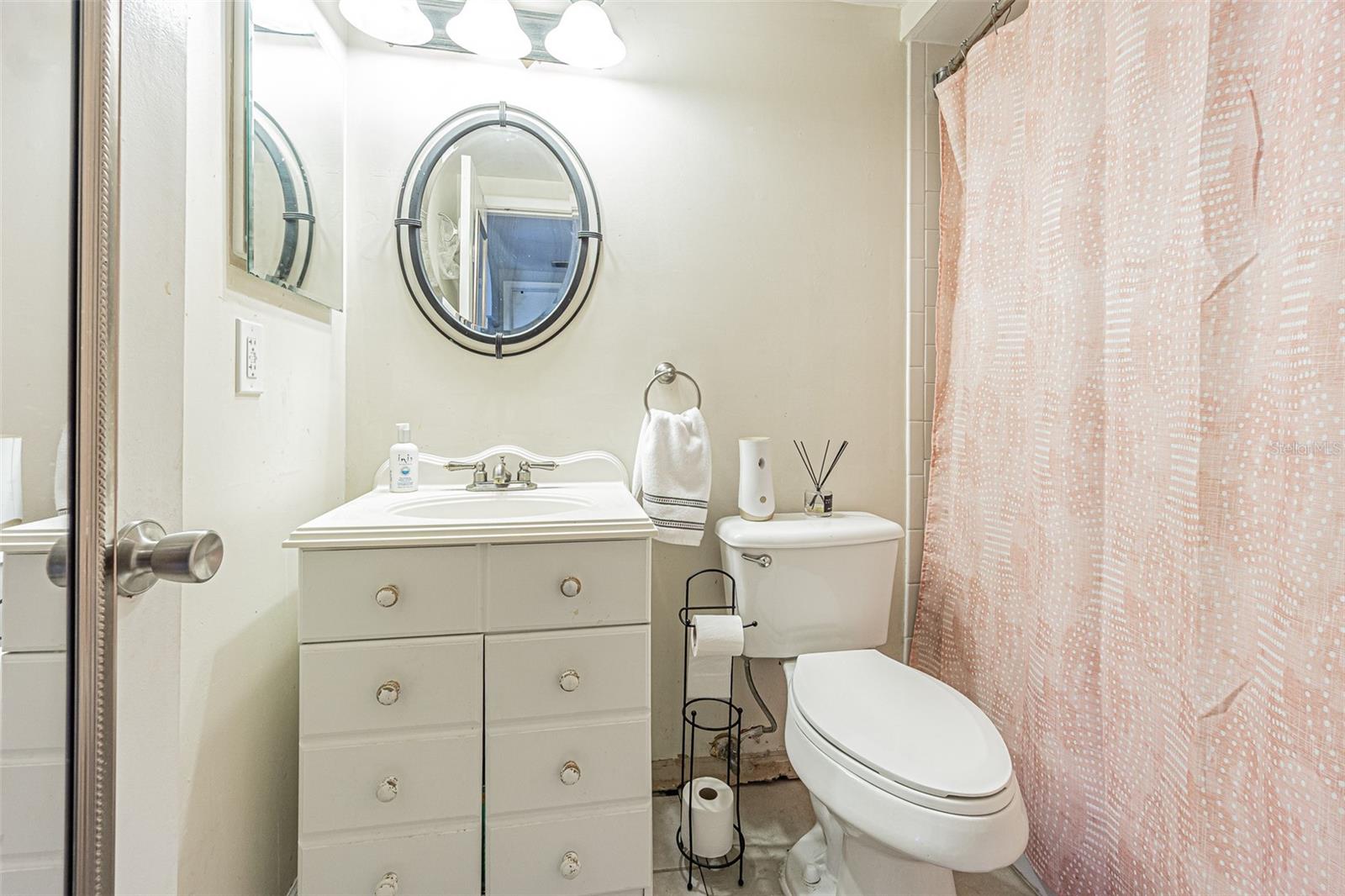 6811 MITCHELL CIR — photo 18