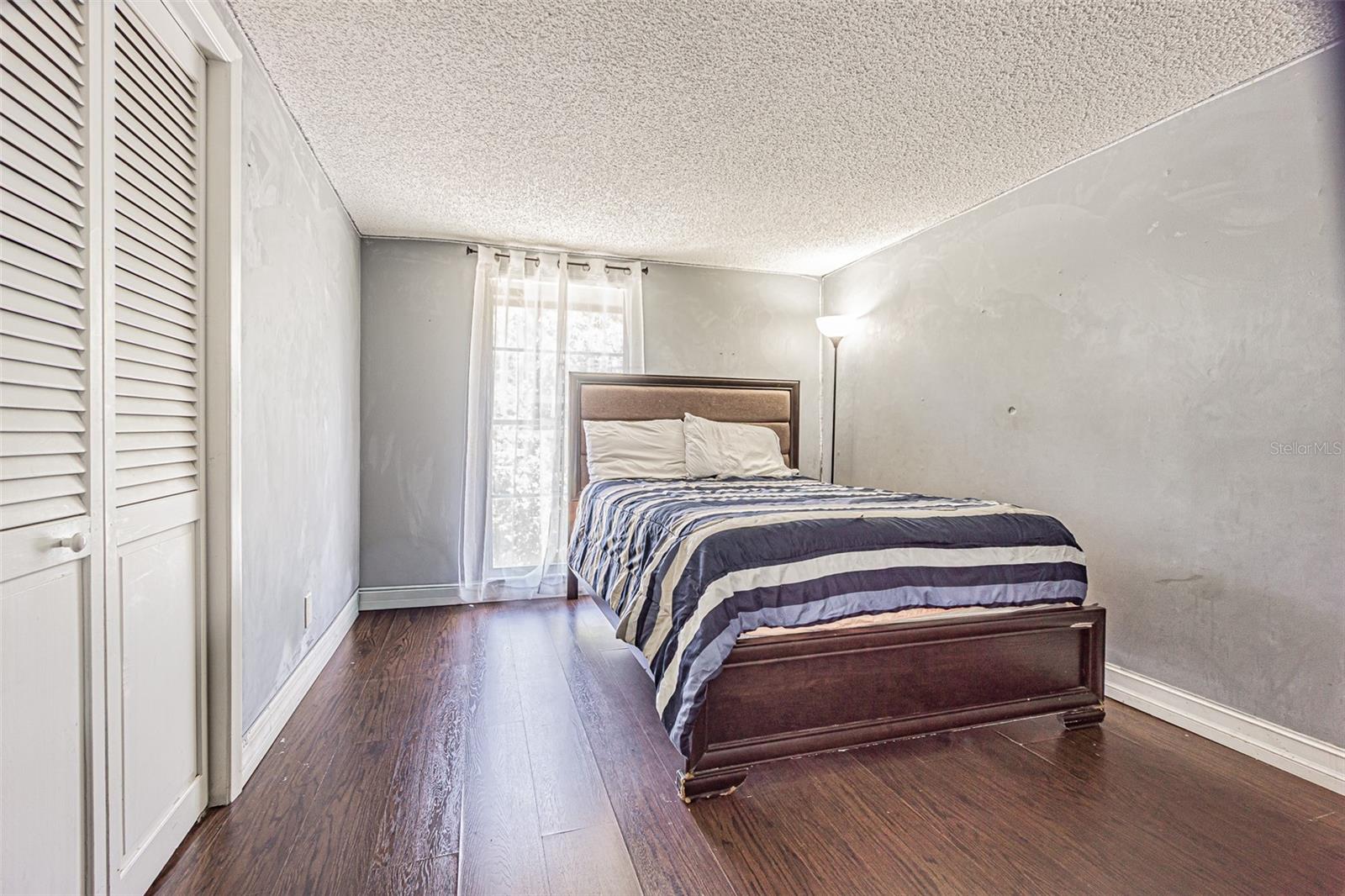 6811 MITCHELL CIR — photo 19
