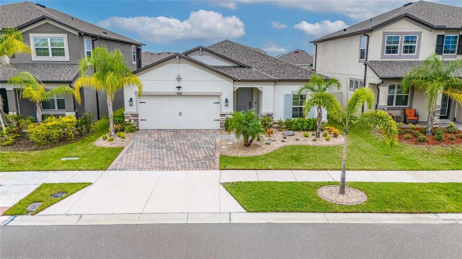 3010 MARINE GRASS DR — photo 2