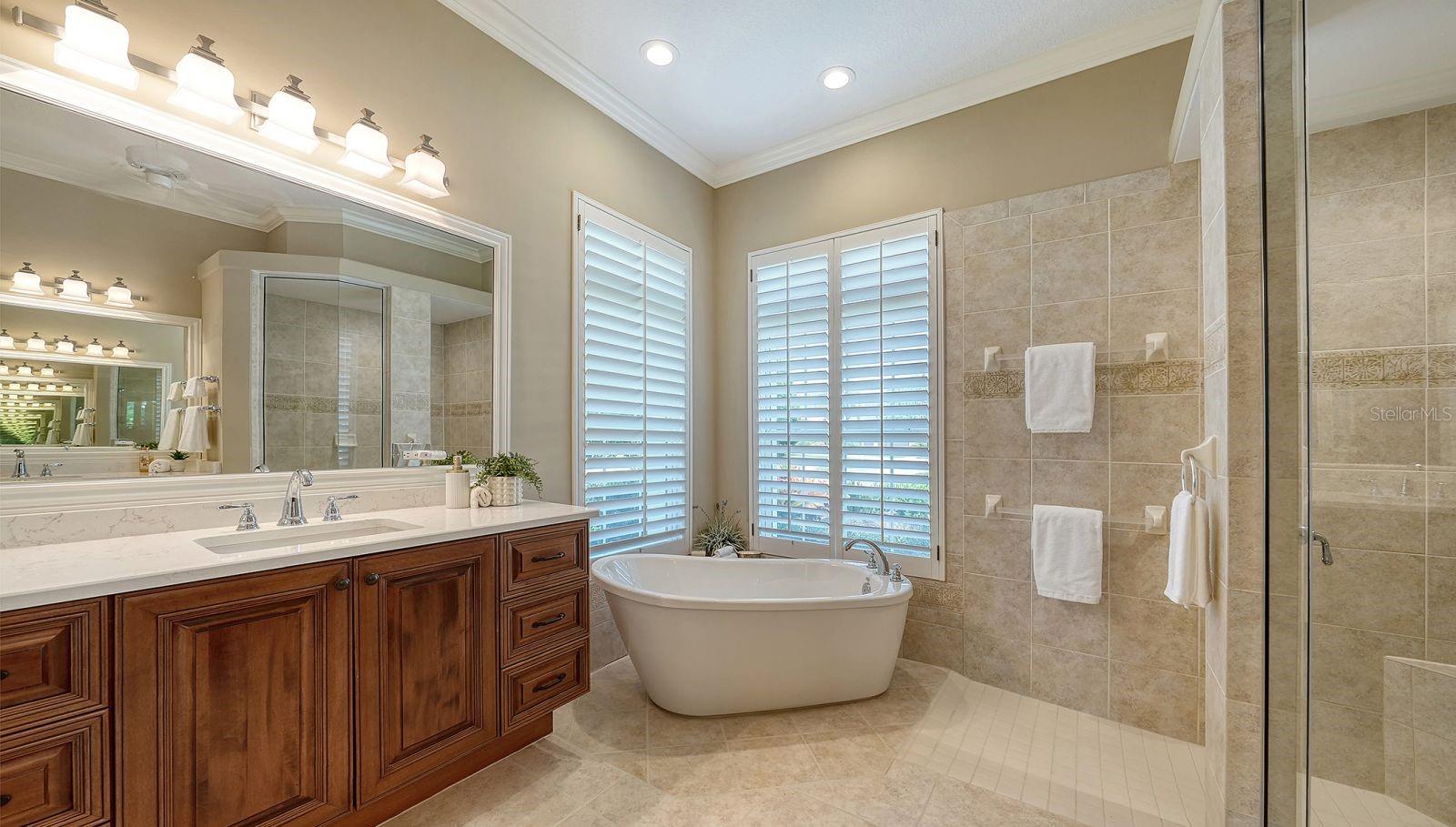 8008 ROYAL BIRKDALE CIR — photo 46