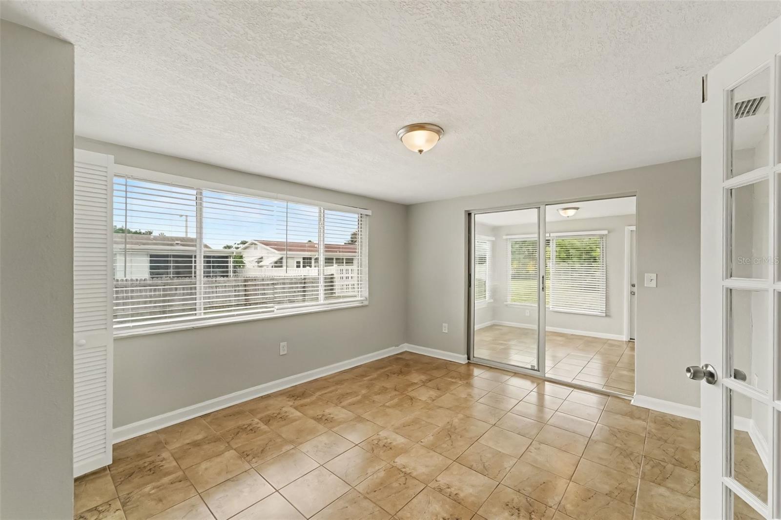 9035 SAINT REGIS LN — photo 12