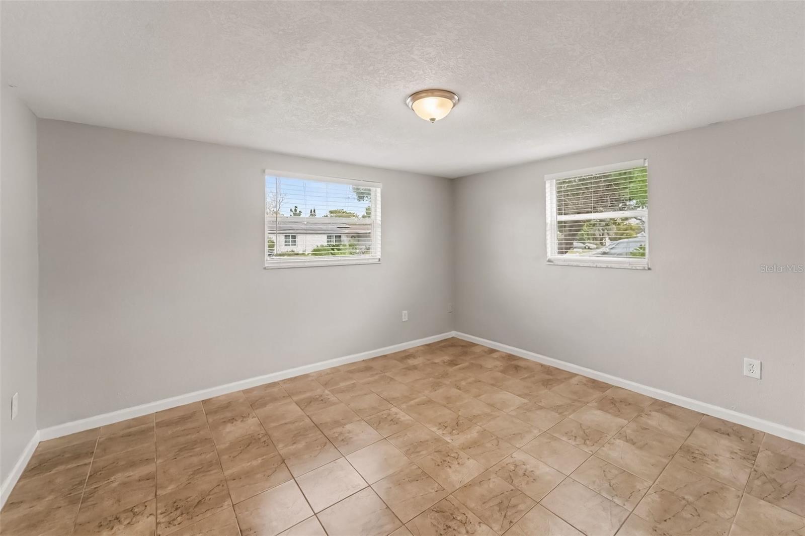 9035 SAINT REGIS LN — photo 11