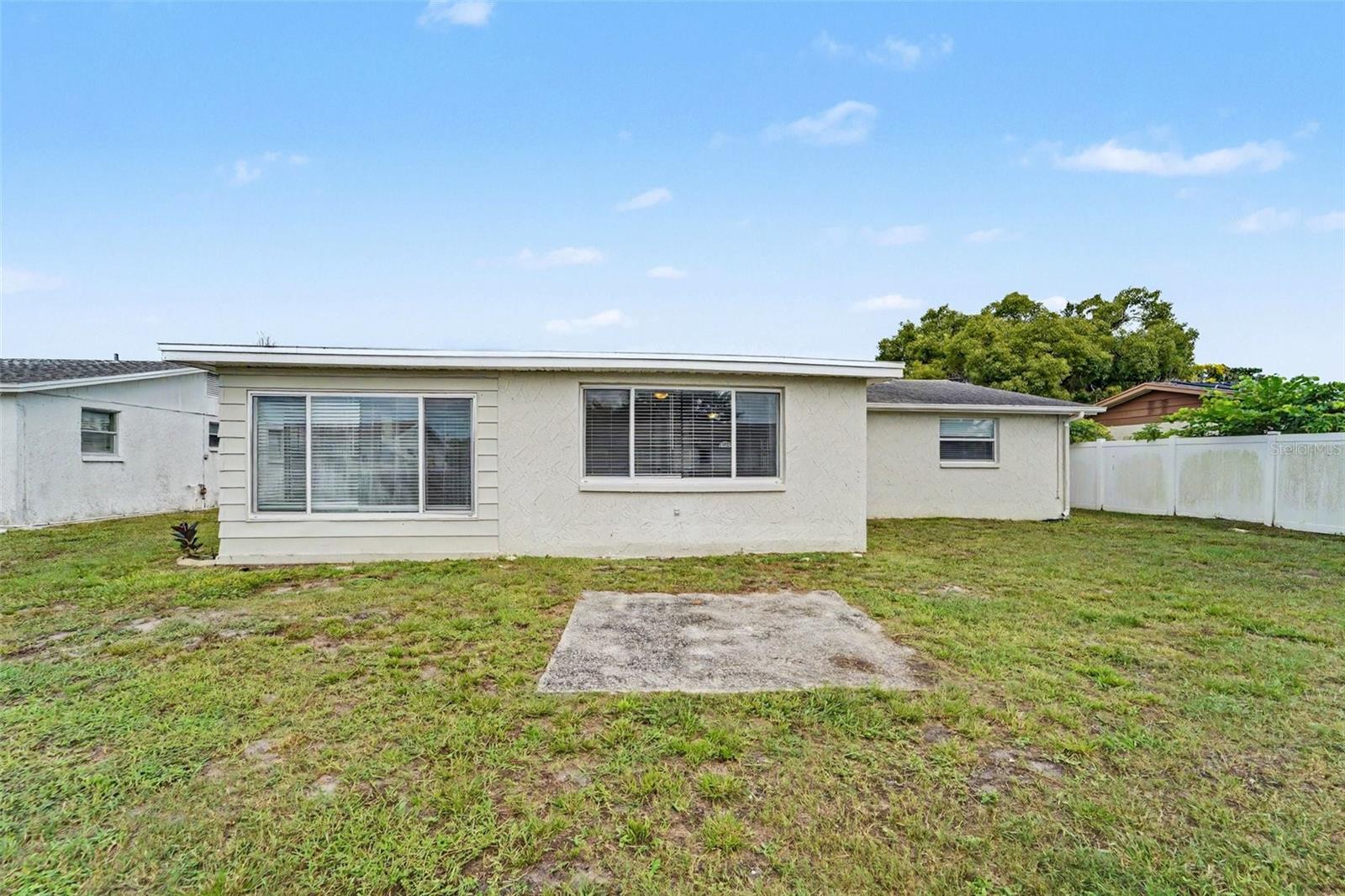 9035 SAINT REGIS LN — photo 18