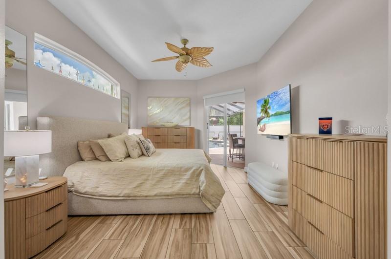 1001 SPLIT SILK ST — photo 21