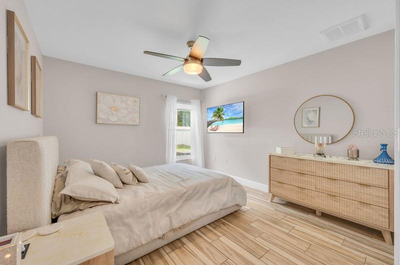 1001 SPLIT SILK ST — photo 28
