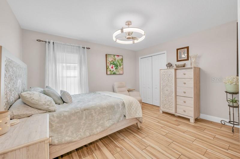 1001 SPLIT SILK ST — photo 25