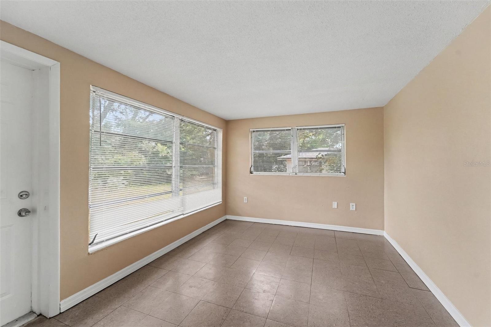 10632 LABURNUM DR — photo 14