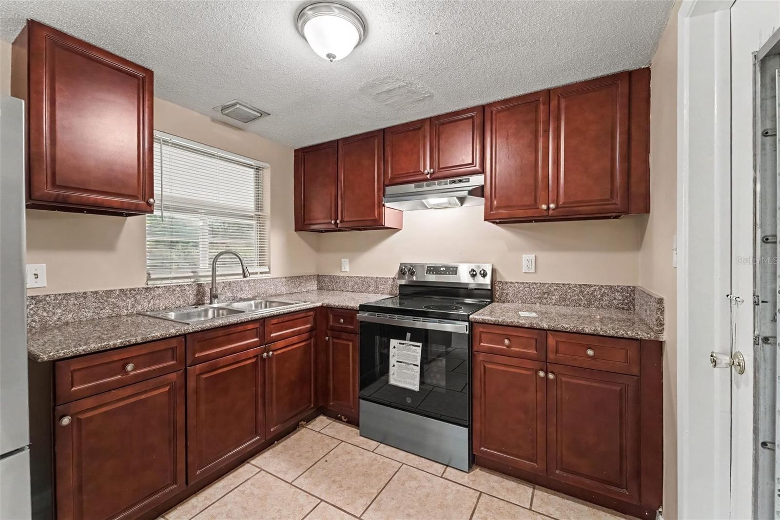 10632 LABURNUM DR — photo 7