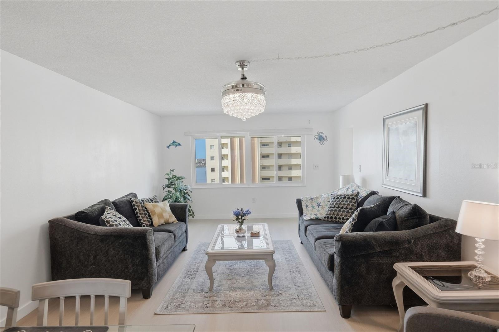 4550 COVE CIR #808 — photo 9