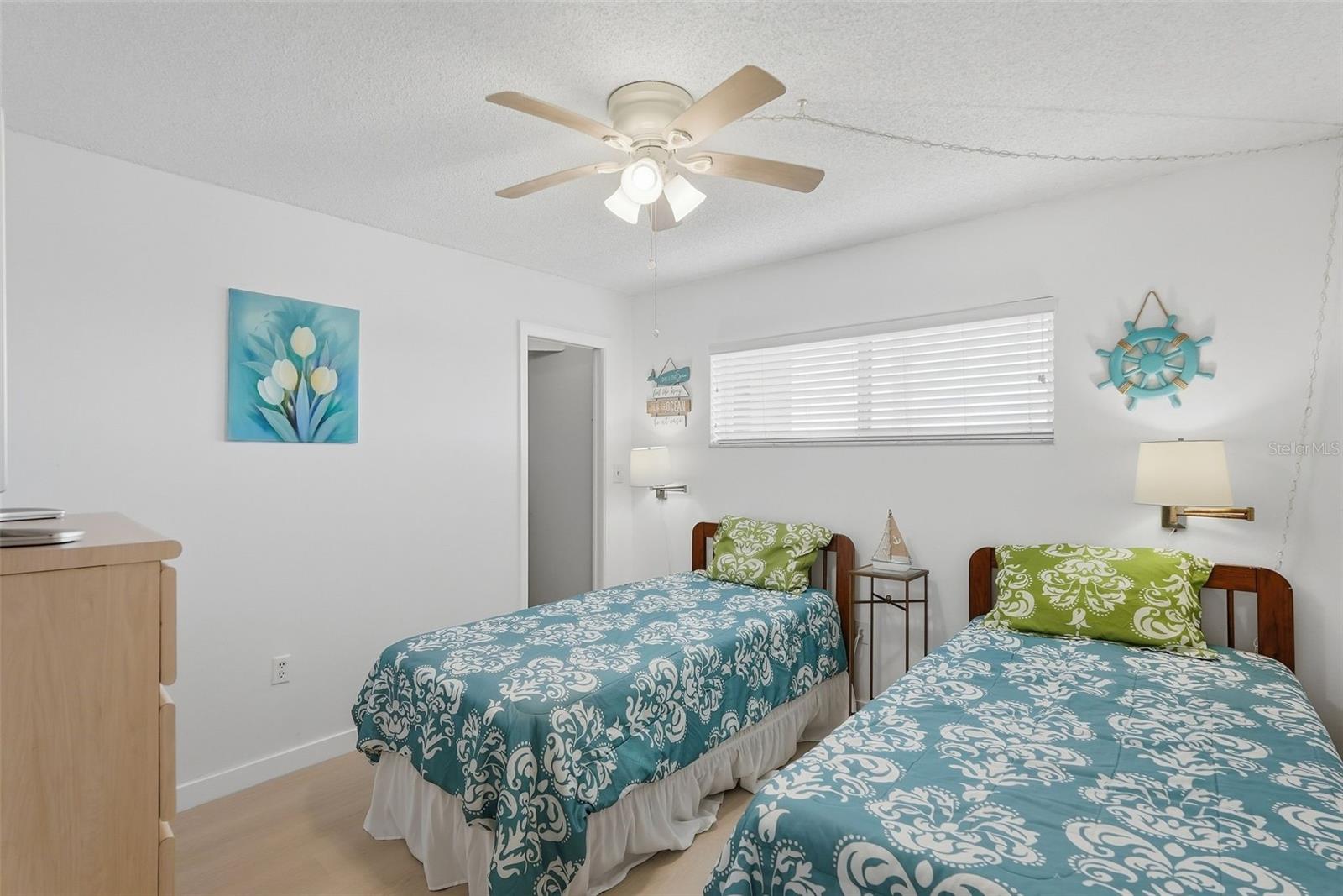 4550 COVE CIR #808 — photo 21