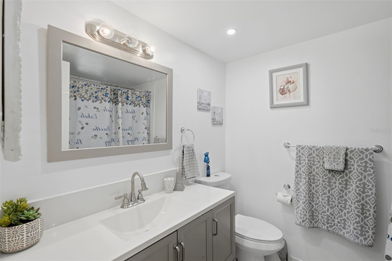 4550 COVE CIR #808 — photo 17