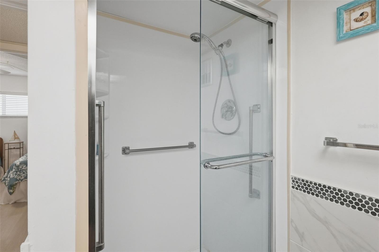 4550 COVE CIR #808 — photo 20