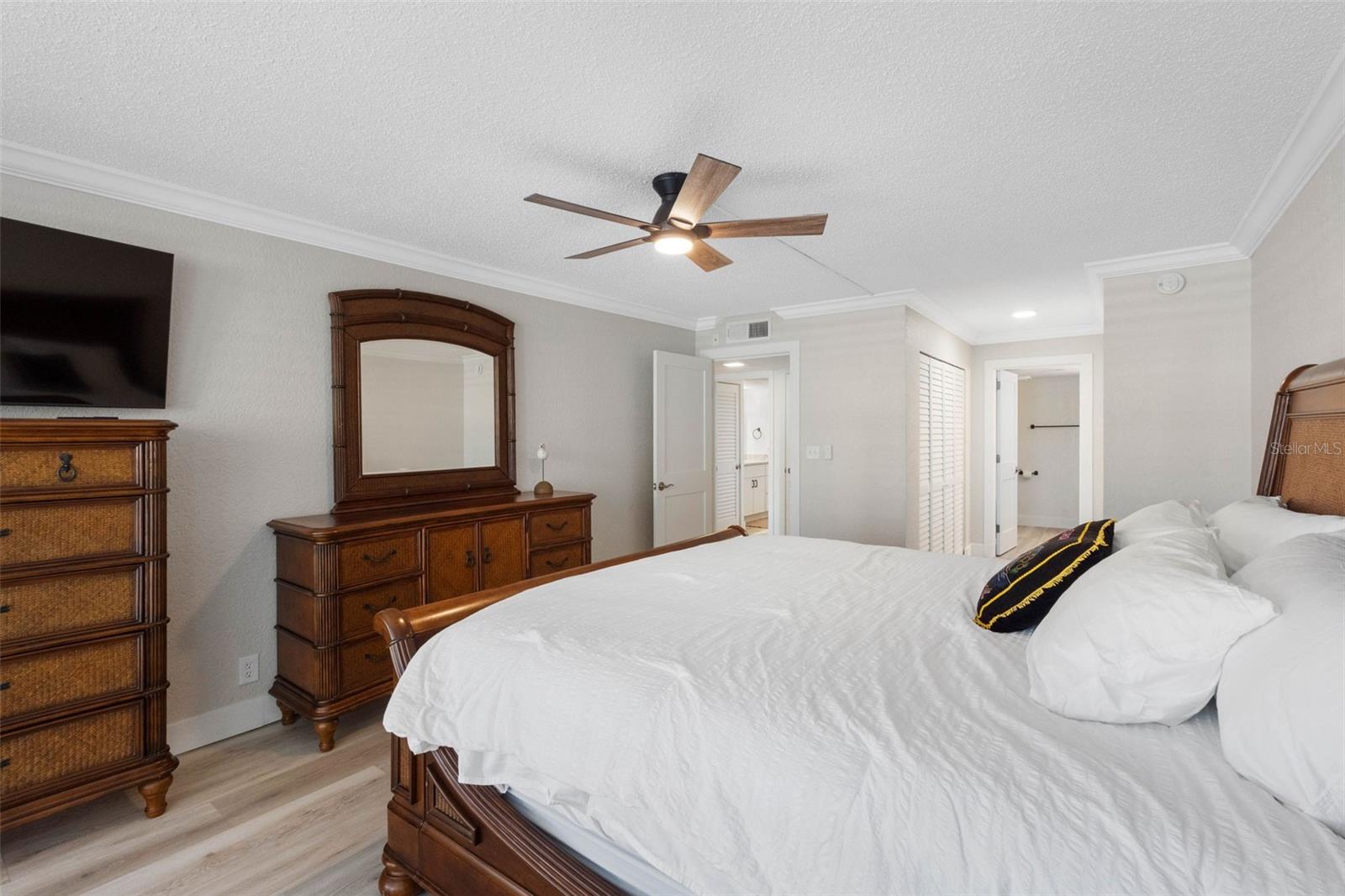 1400 GULF BLVD #104 — photo 24