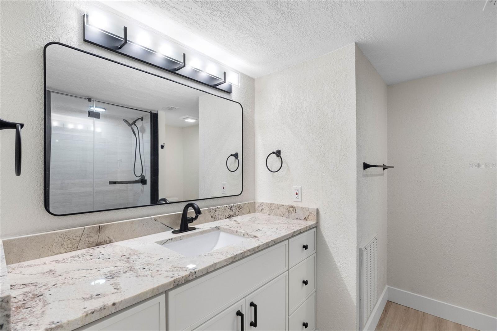 1400 GULF BLVD #104 — photo 33