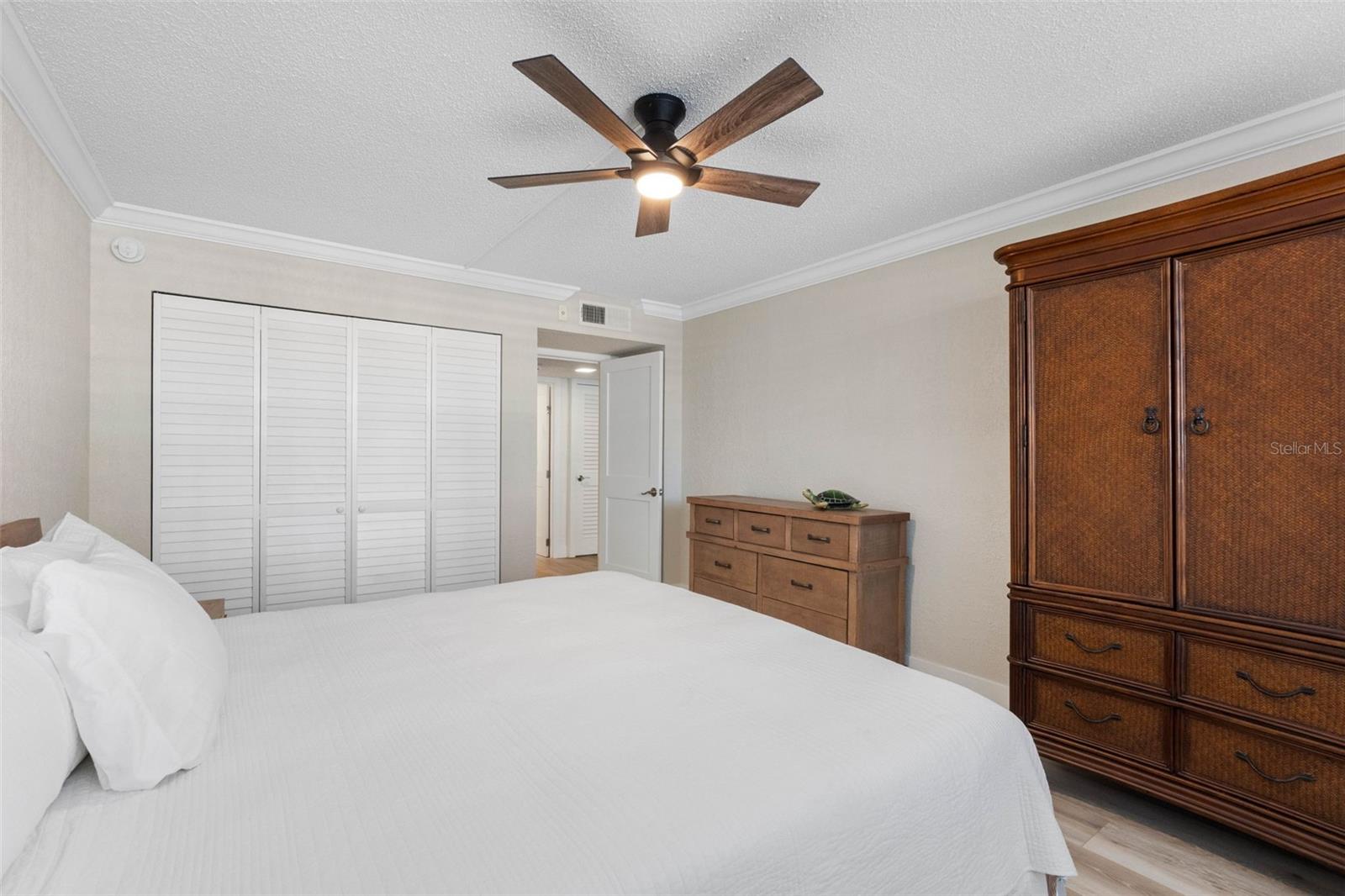 1400 GULF BLVD #104 — photo 32