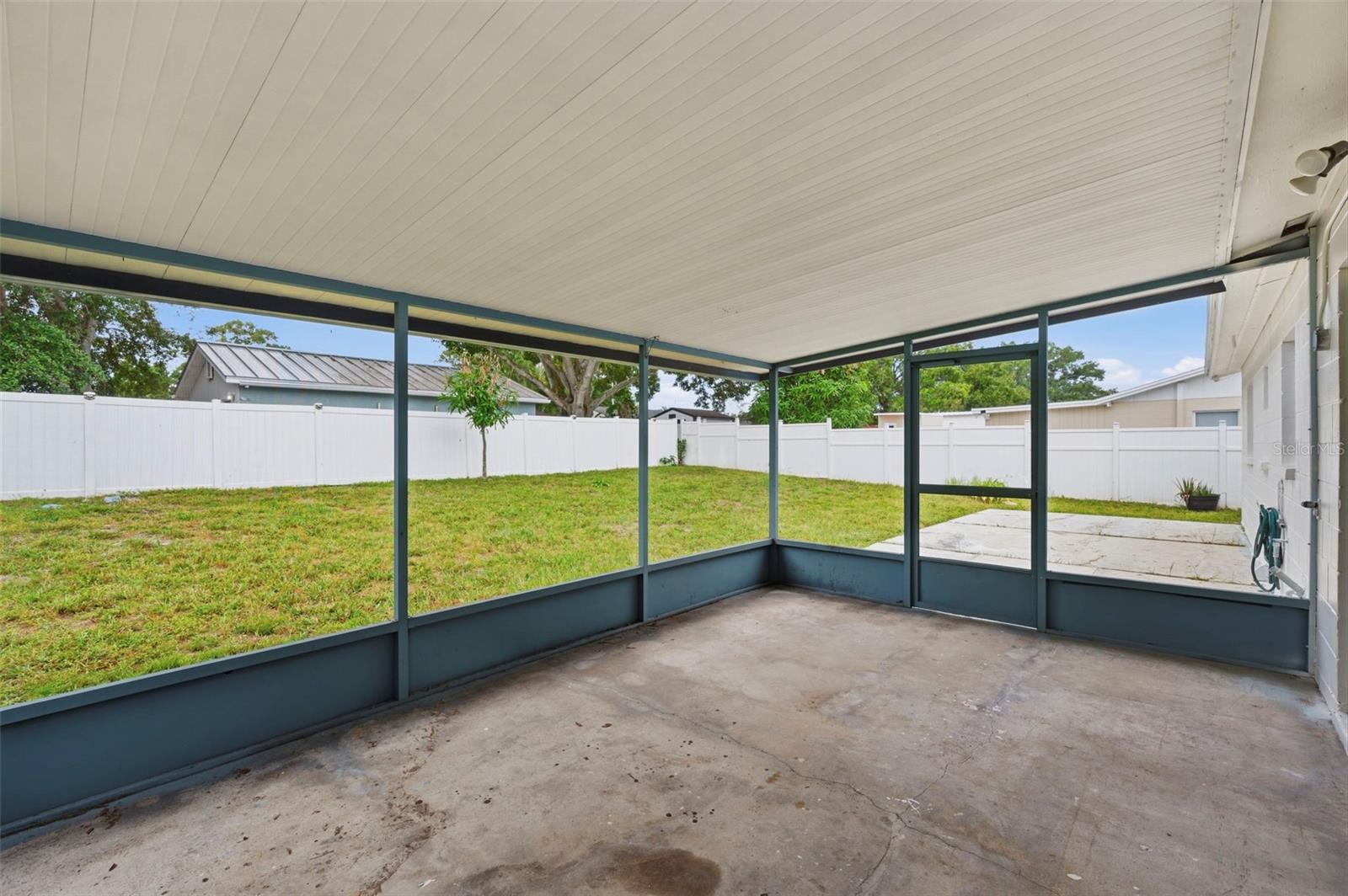 1719 JULIAN LANE DR — photo 16