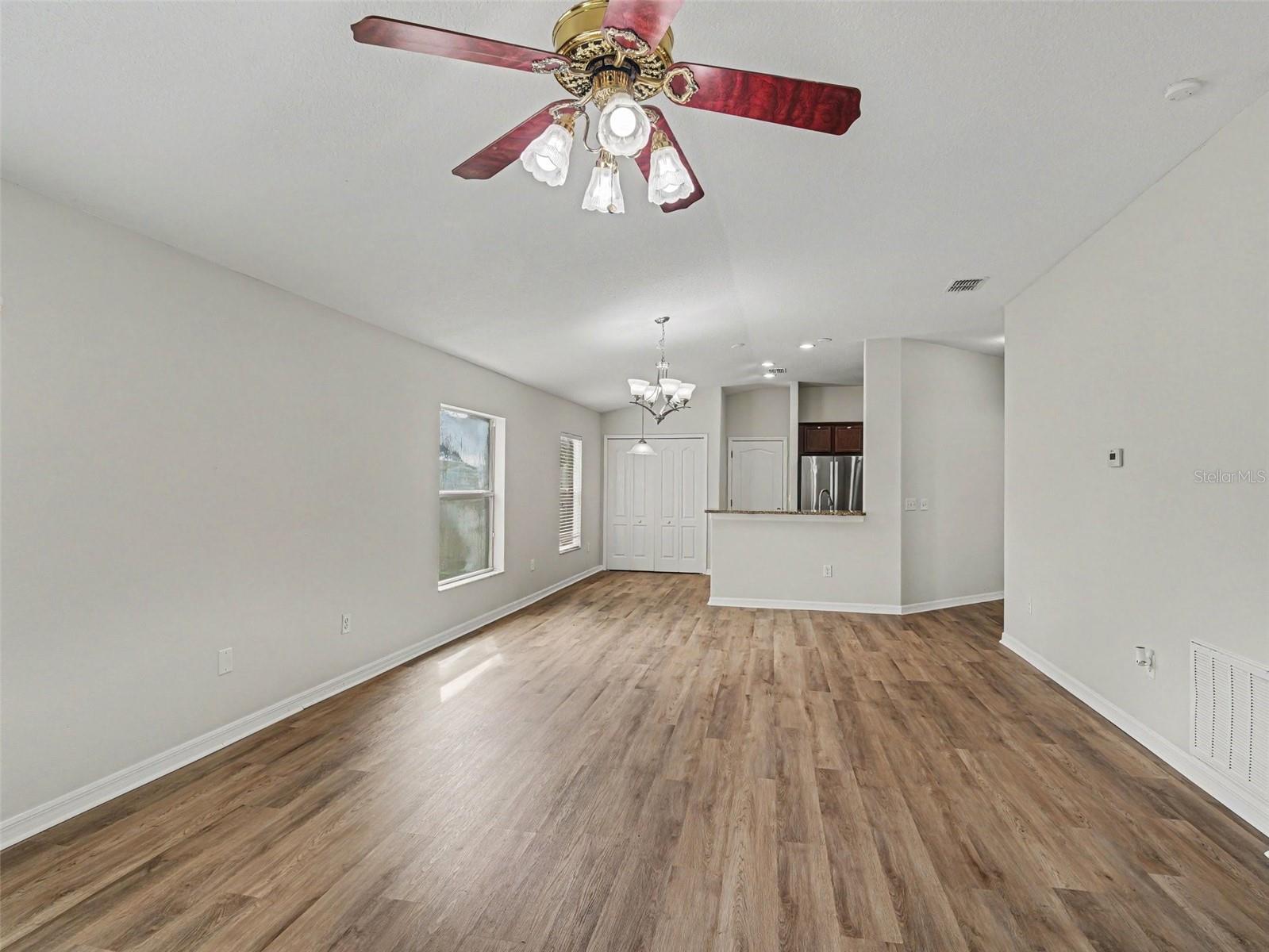 10614 SUMMER AZURE DR — photo 3