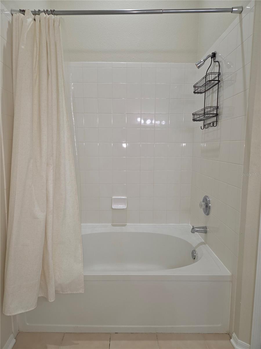 8664 HUNTERS KEY CIR — photo 19