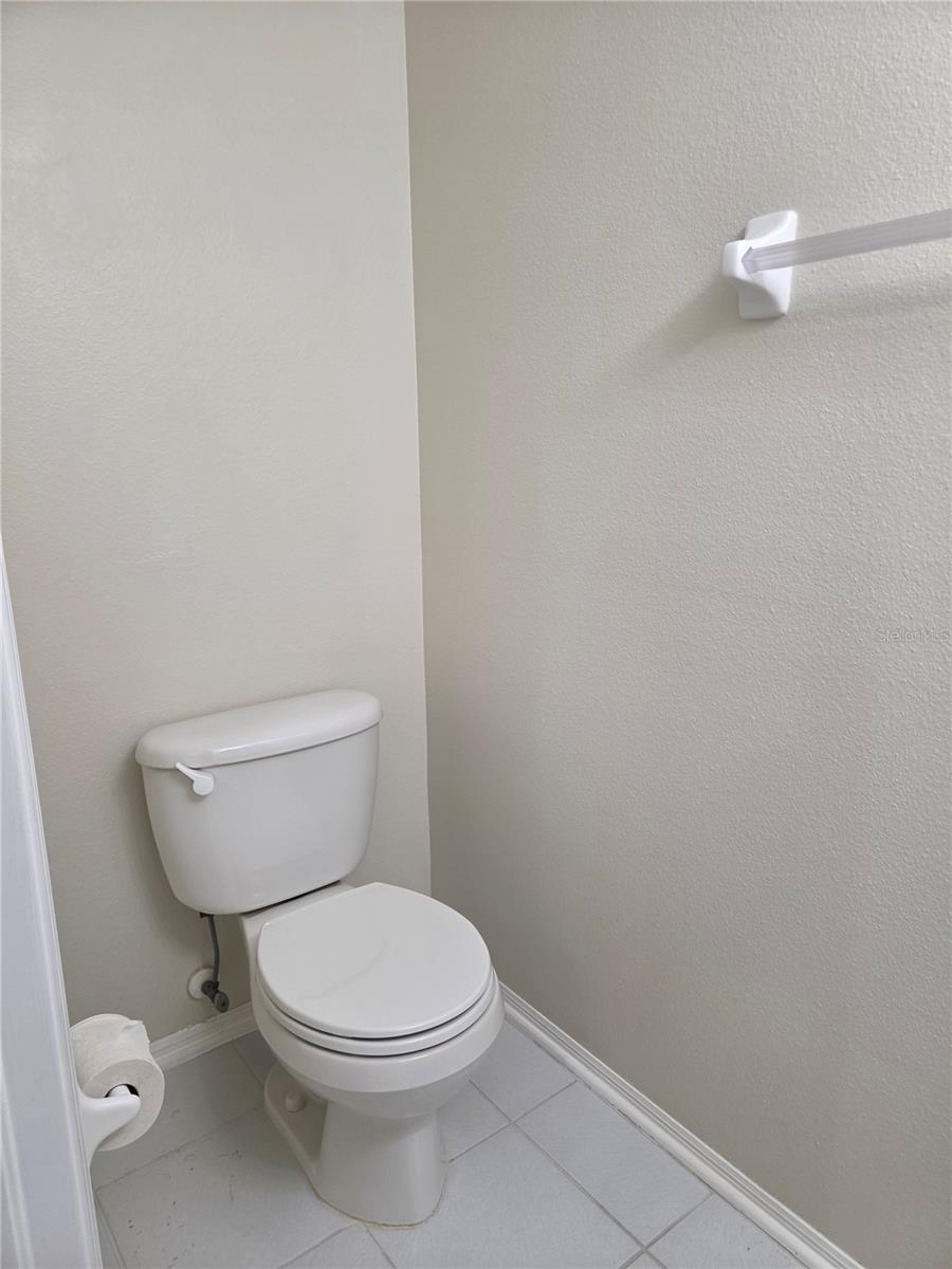 8664 HUNTERS KEY CIR — photo 11