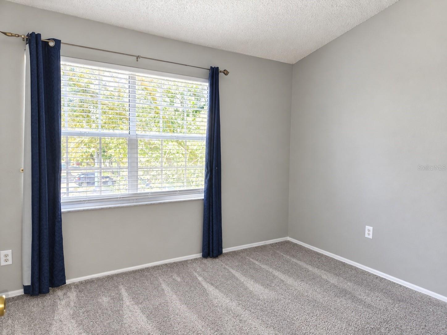 8664 HUNTERS KEY CIR — photo 20