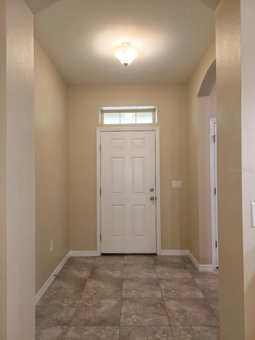 2229 BROADWAY VIEW AVE — photo 4